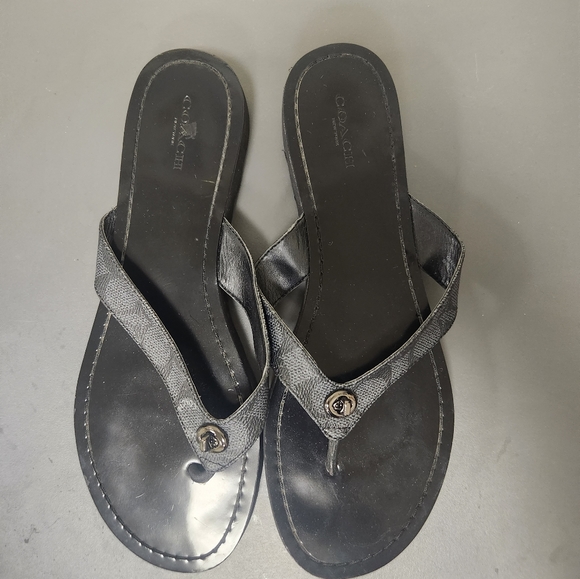 Coach Shelly Turn lock details Flip Flop Black Sz 39.5 - Picture 2 of 7